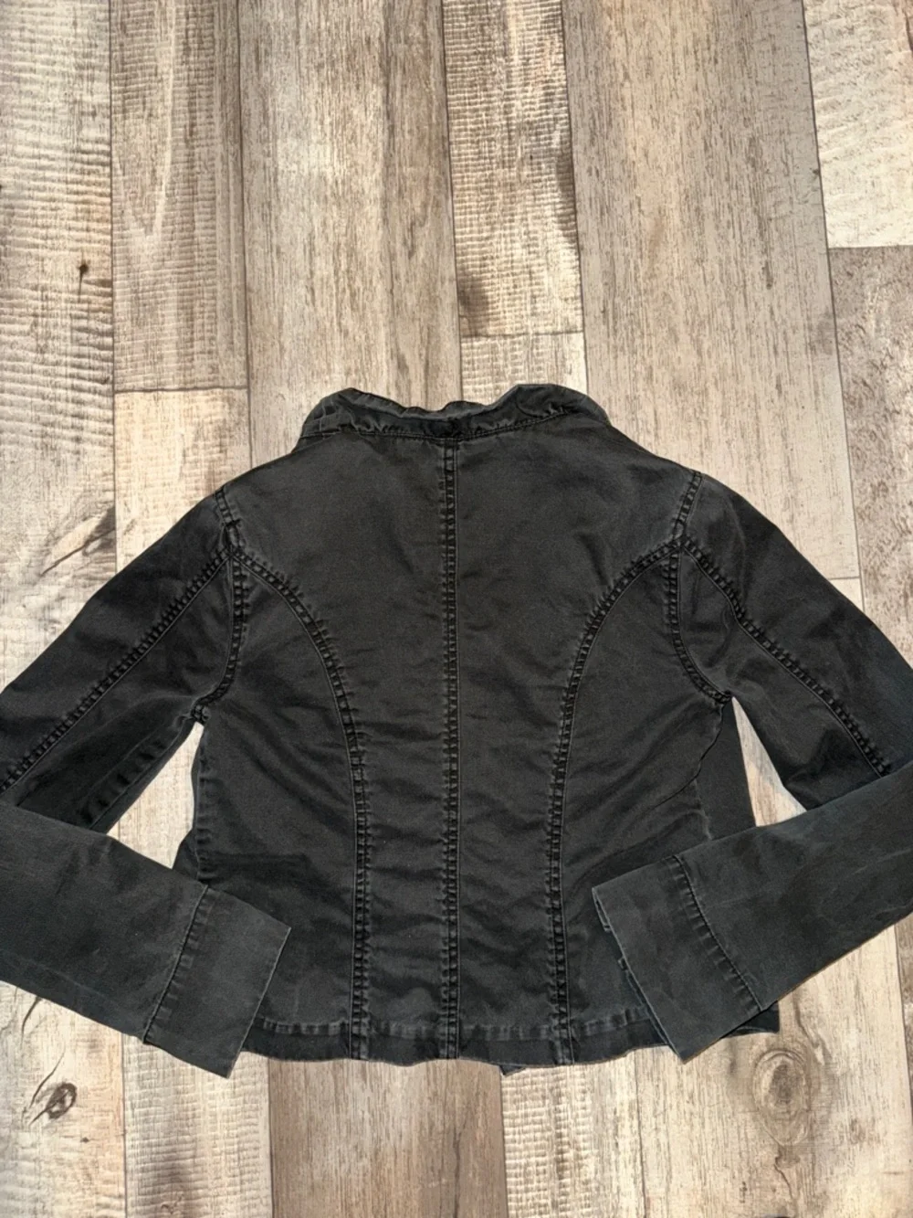 FREE PEOPLE  Black Ruffled Trim Jean Jacket-size M - Picture 6 of 11